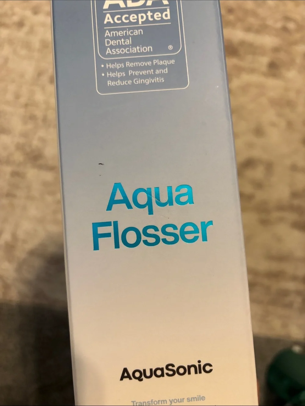 AquaSonic aqua flosser